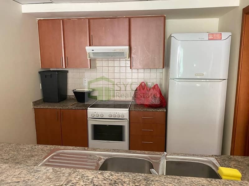 6 Hot Deal !!!1BR Apartment | With Balcony | The Greens