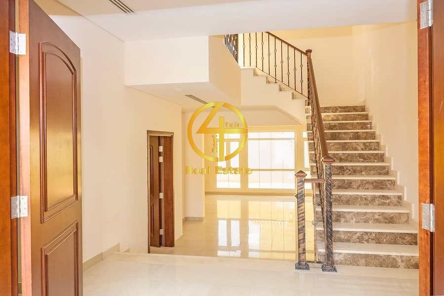 Luxury & Modern 4BR  villa In Bawabt Al Sharq