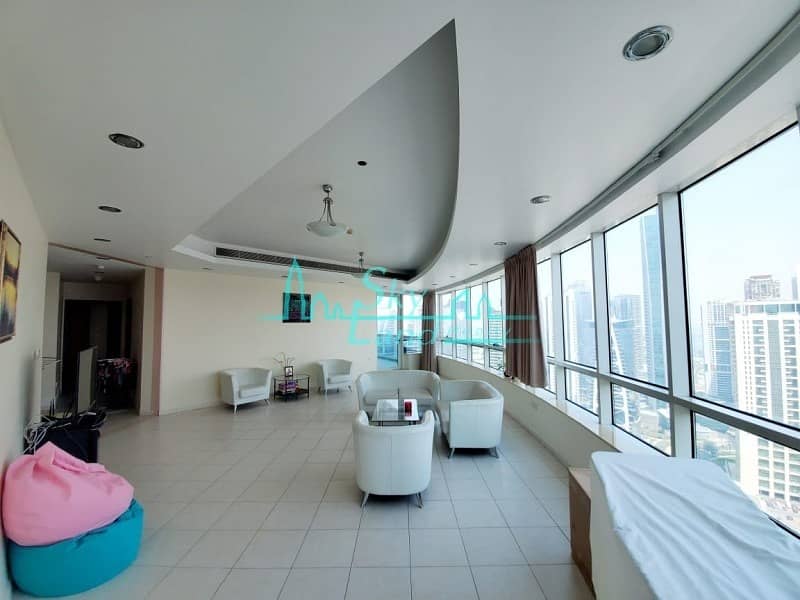 Best Deal / High Floor / Large Size 4-Bed Apartment