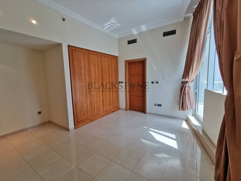 4 Spacious Semi-Furnished 2BR Apartment at a reasonable price