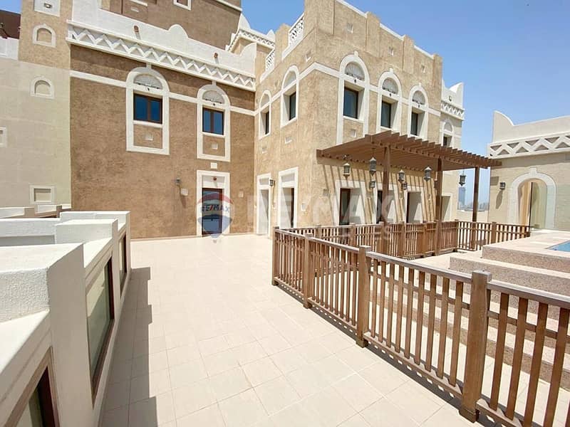 8 Spacious 3 Bed Penthouse at Balqis for sale| Gulf View
