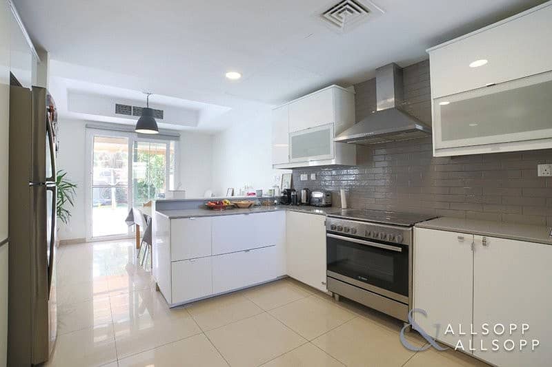 2 Upgraded | 2M | Pool and Park View | 4 Bed