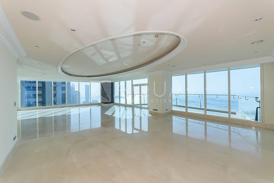 Luxury Building | VIP | Superb Sea View