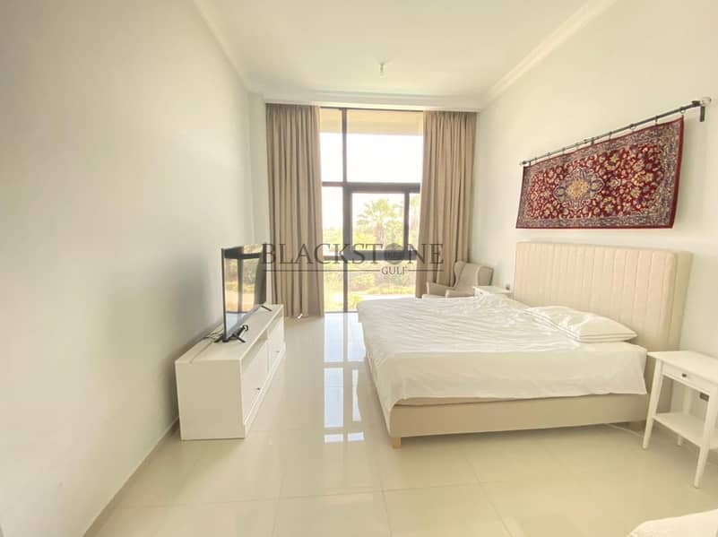 7 Stunning and Modern 5BR Villa | Private Pool | Golf Course View