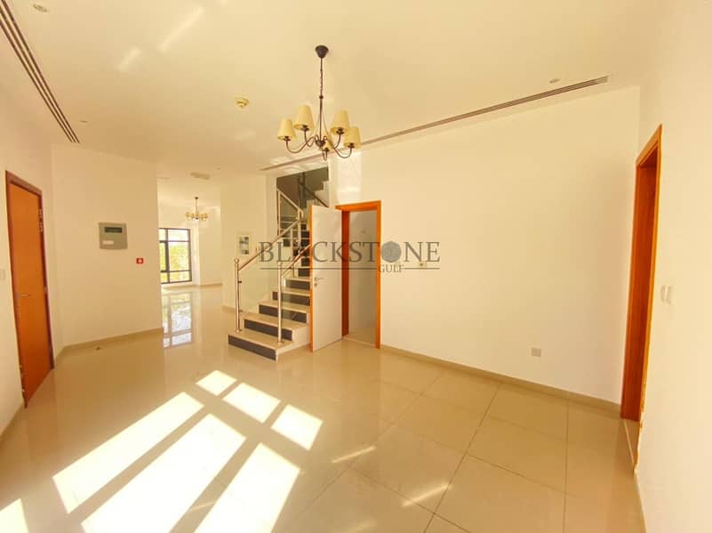 6 Spacious and Bright 4 Bedroom Villa |  Big plot | Vacant