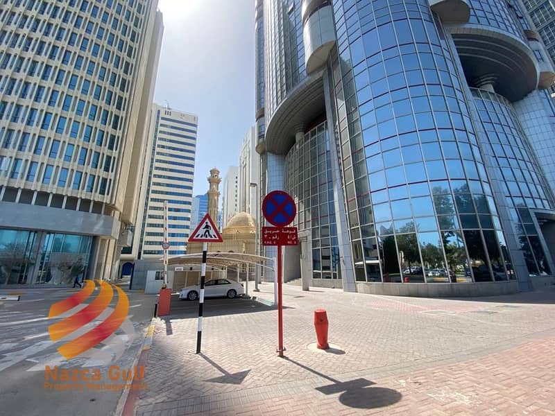17 Spacious Single Floor Showroom at Corniche with Easy Parking