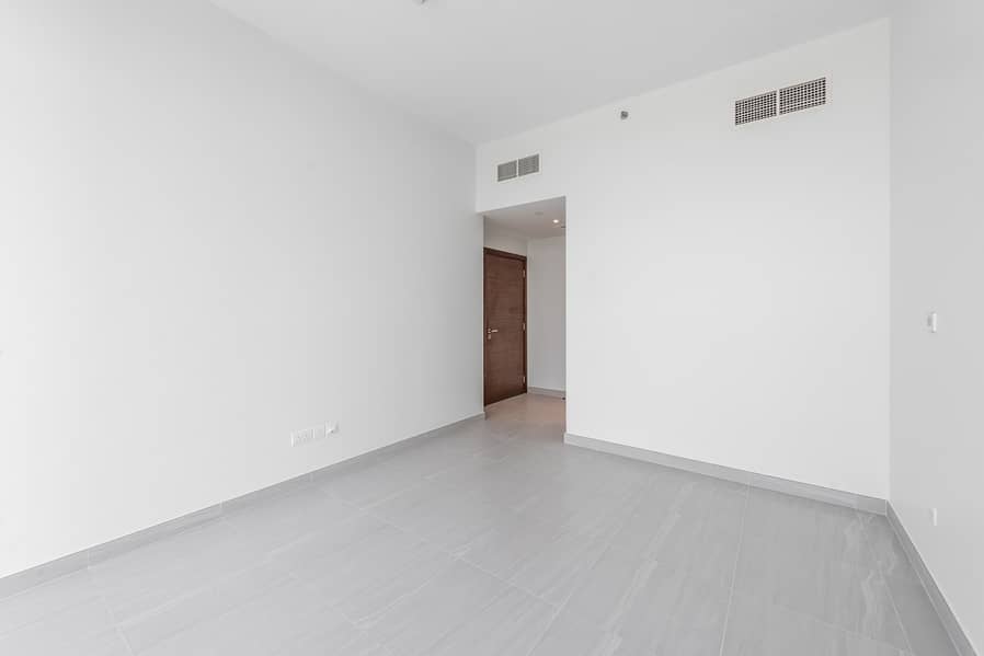 6 Brand New 2 Bed | Close to Metro | Vacant Now