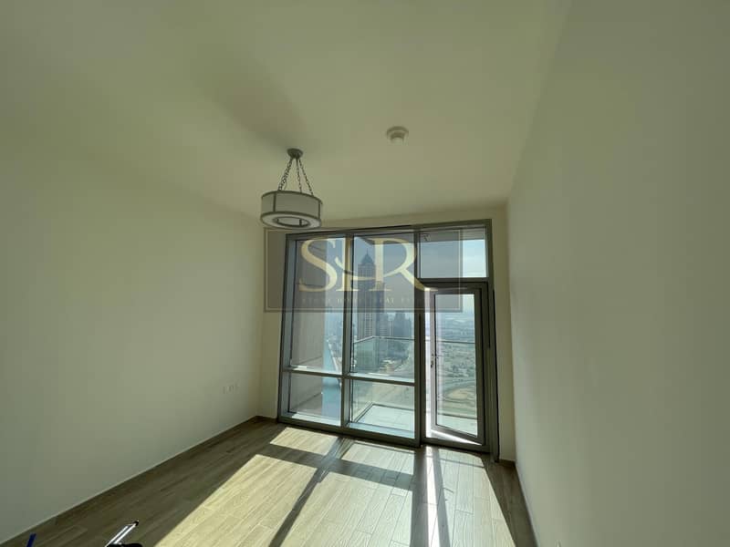 17 FULL CANAL & BURJ VIEW 1B/R CORNER UNIT