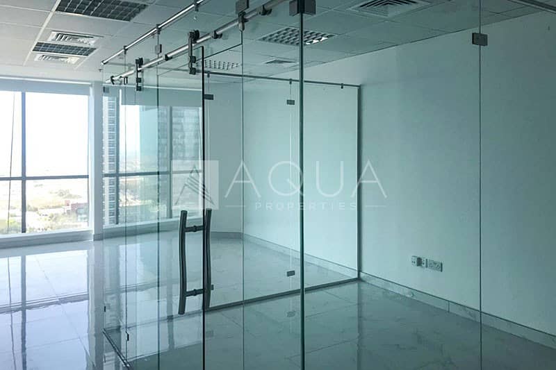 4 Fitted Office / Regal Tower / Business bay