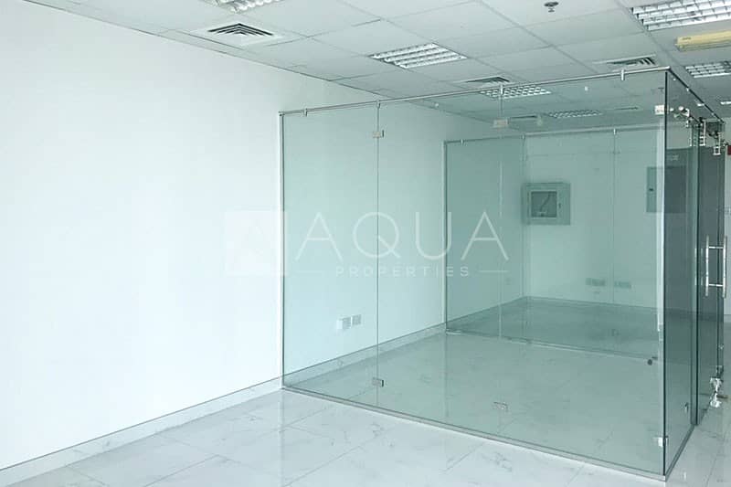 7 Fitted Office / Regal Tower / Business bay