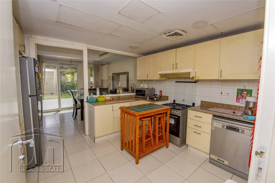 2 Exclusive 4 Bed | Park & Lake View | Maintenance