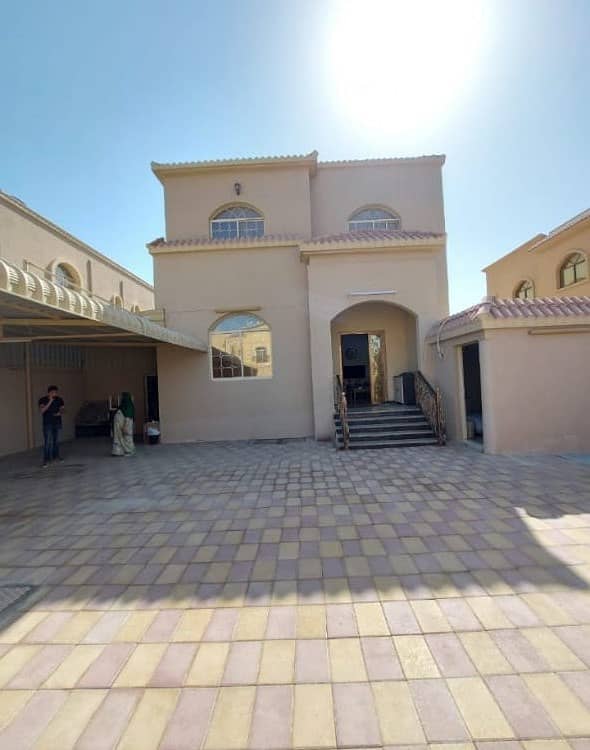 Villa for sale with electricity and water, age 5 years, ready to move in, cash or through the bank, the price is negotiable (Al Mowaihat) Villa for sale with electricity and water, age 5 years, ready to move in, cash or through the bank, the price is negotiable (Al Mowaihat)