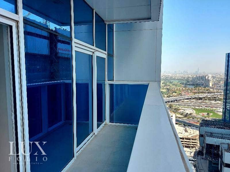Spacious|Fanatstic Unit|Prime Location Spacious|Fanatstic Unit|Prime Location