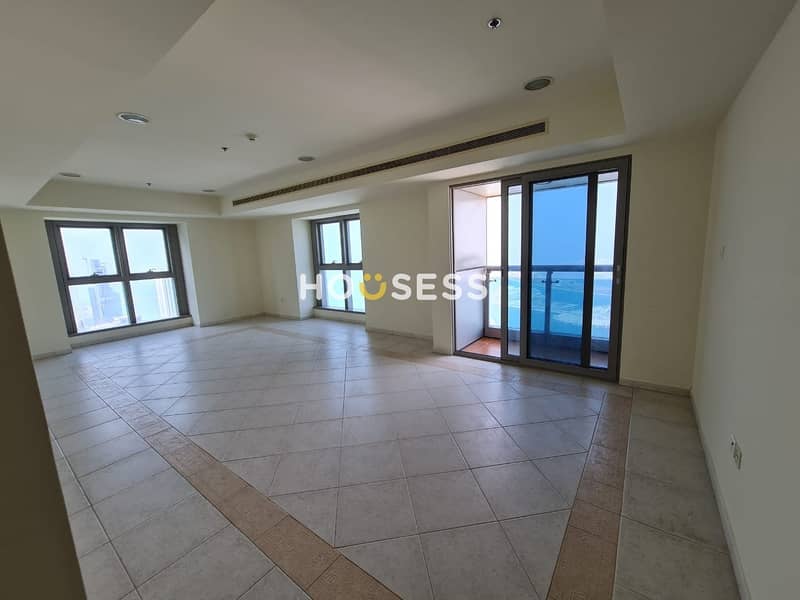 Spacious 3 bedrooms | Higher floor | Sea view | Vacant