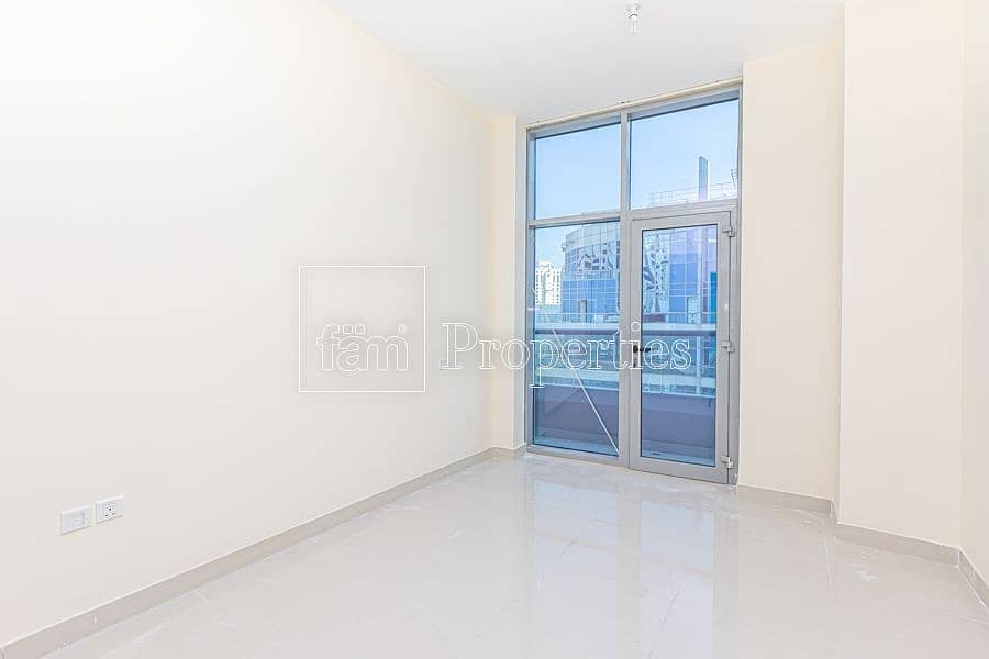 6 Unfurnished 3 bedrooms apartment in Dubai Marina