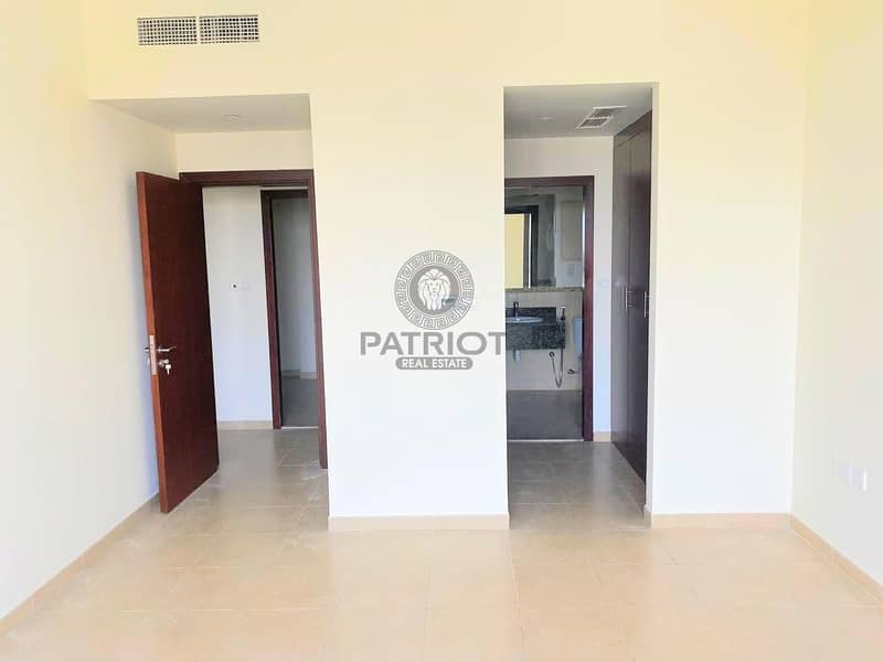 7 Just Listed Amazing 2 Bed Apartment in Sadaf for Rent