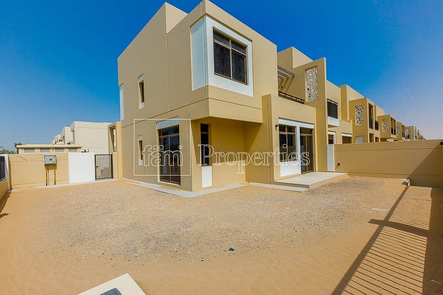 Safi Townhouse|4 bhk End unit|Near Park and Pool