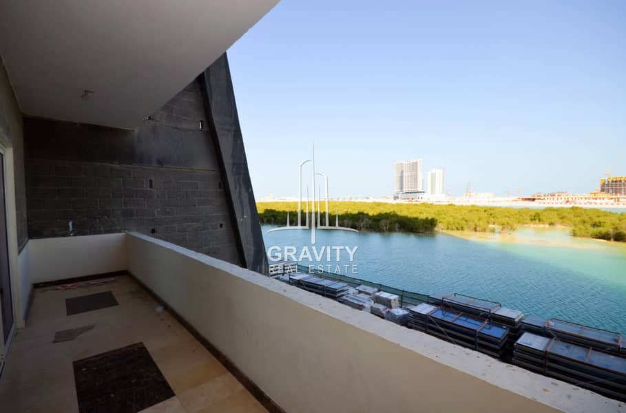 Comfortable Living W/ Water View From the Balcony Comfortable Living W/ Water View From the Balcony