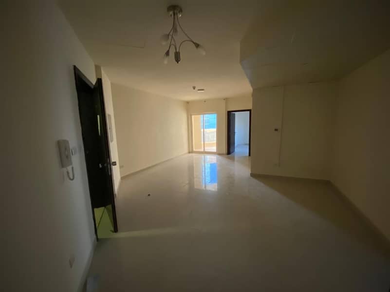 3BHK  WITH BALCONY FLAT IN DUBAI GATE ONE