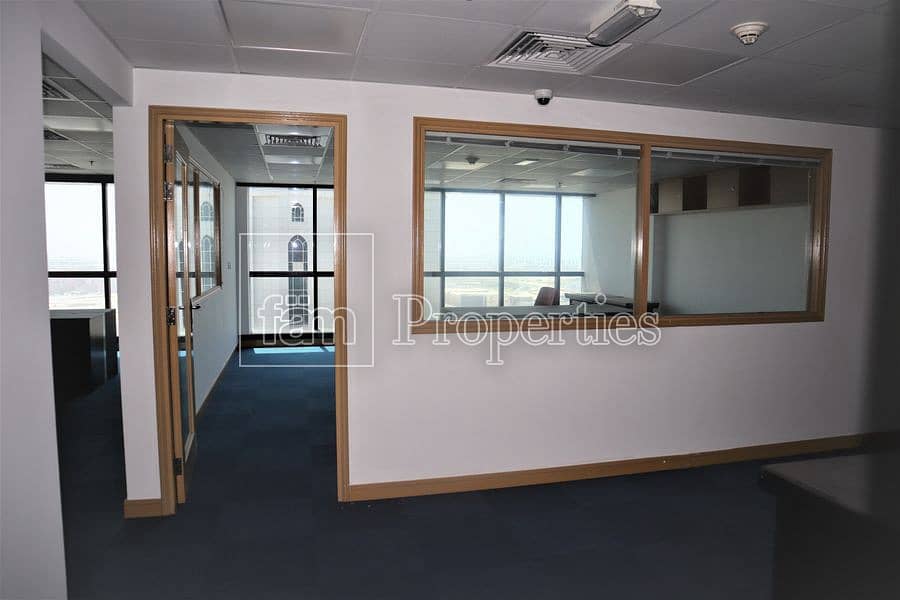 4 High floor | Fitted office | Vastu compliant