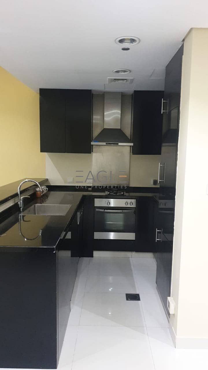 11 2 BR Fully Furnished | High Floor | Excellent Location