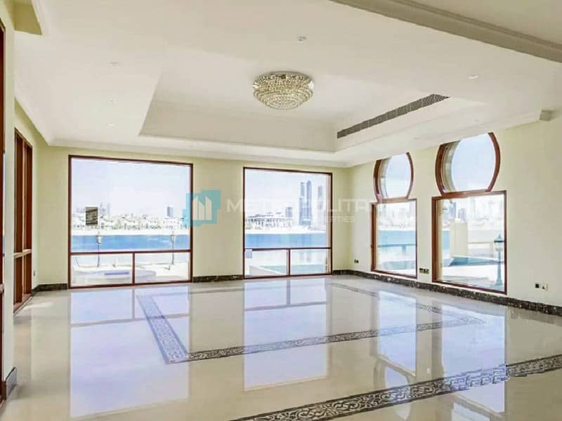 2 OWN MANSION ON PALM JUMEIRAH WITH  BEACH ACCESS
