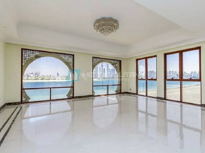 4 OWN MANSION ON PALM JUMEIRAH WITH  BEACH ACCESS