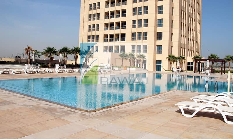 NICE 1 BEDROOM APARTMENT WITH BALCONY  FOR RENT WITH POOL AND CANAL VIEW AT CHURCHILL TOWER
