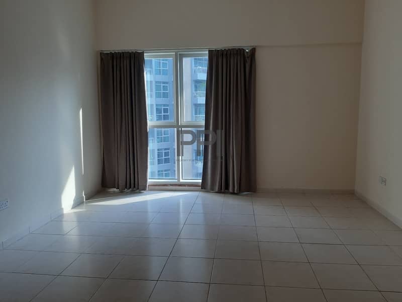 6 Sheikh Zayed road view| Well maintained | 2 bhk apartment