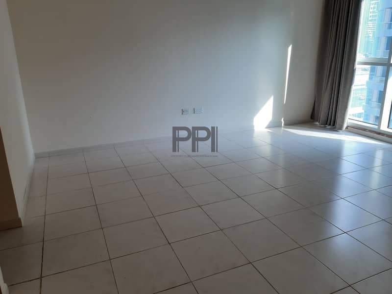 7 Sheikh Zayed road view| Well maintained | 2 bhk apartment