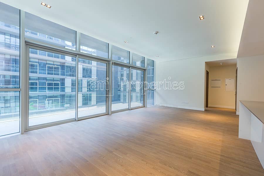 3 Spacious 1 bedroom with blcony and rooftop pool