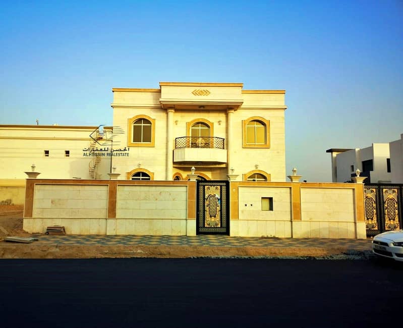 The most beautiful villas in Ajman European villa faced with a stone On the sidewalk Street, luxury design The best real estate agents Owns the villa of a lifetime at a price of a shot and all