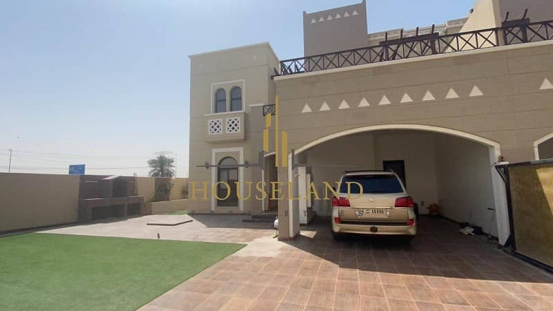 4 Bedrooms |Fully Furnished| Large Plot|Vacant