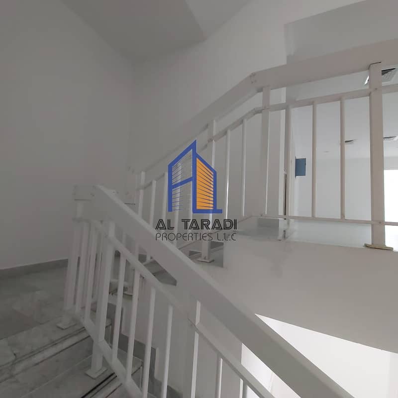 32 Without Leaving Home in Al Karamah 5bhk villa