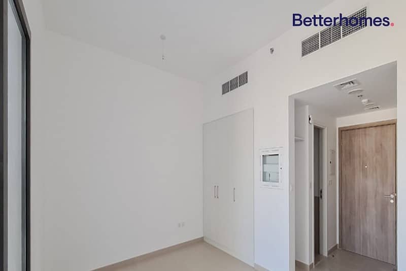 3 Pool View| Brand New| Studio | Una Apartments B