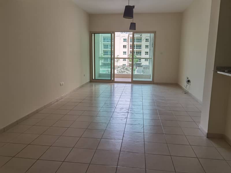 2 Large one bedroom for rent in Al thayal 4