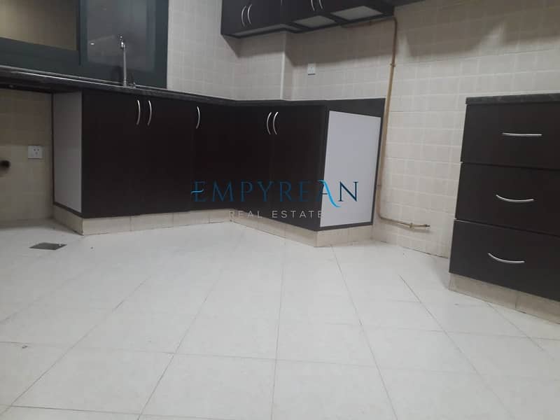 13 same like new 2bhk in al warqaa just 40k with one month free near exit