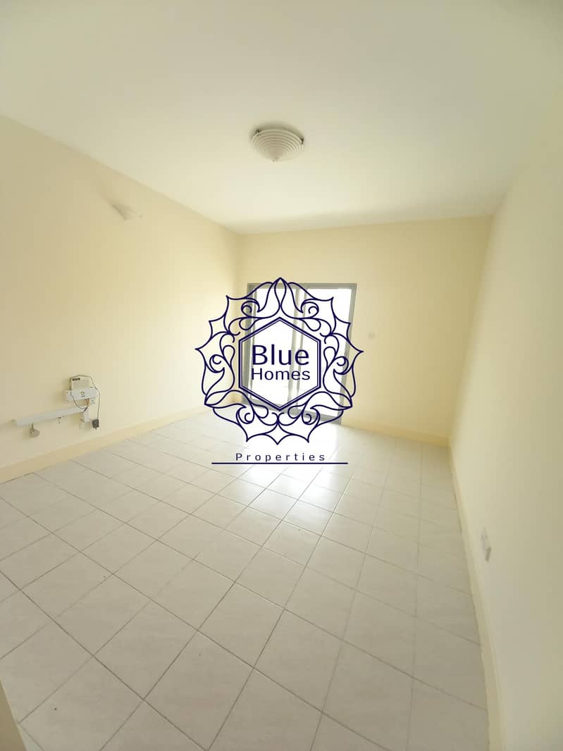6 Chiller A/C Free 3BR 2Balcony 80k With Amnities In Al Mankhool