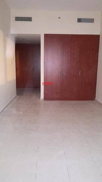 5 Chiller Free Huge Apartment With Separate Laundry Area