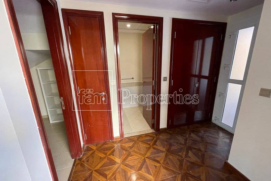 10 Upgraded Floors and Kitchen | Very Well Maintained