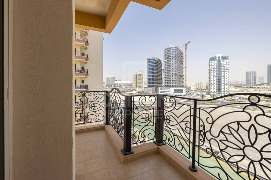 15 Furnished | Double Balcony | Canal Views