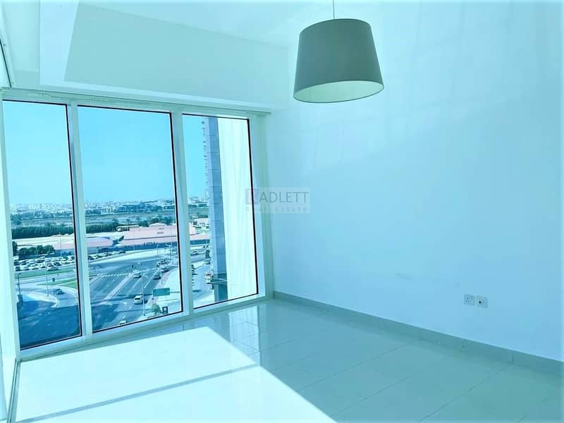 4 Bright Apartment with Open View |Available Now!