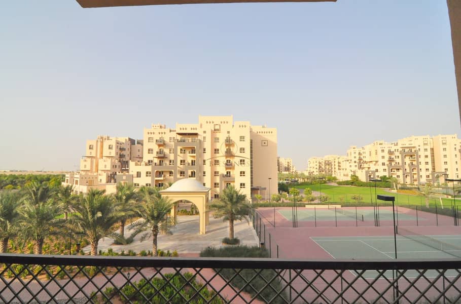 8 Spacious 3 Bedrooms with Huge Terrace