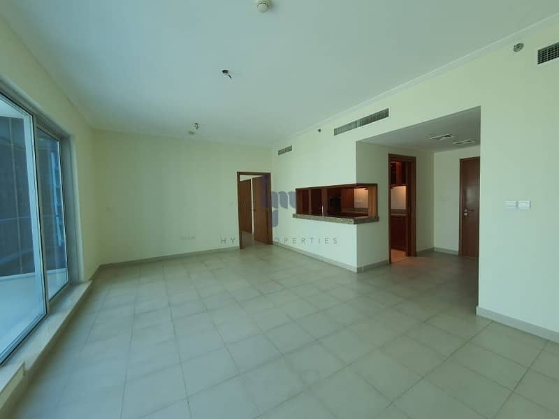 Spacious 1 BedRoom unfurnished High Floor Sea View