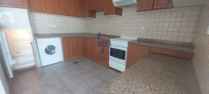 4 NO Commission No Bills only pay rent 1 BR for company staff also