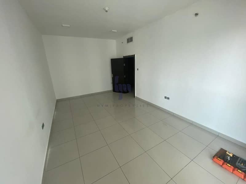 45k large 1 BR on high floor neat and clean good view