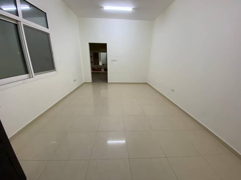 Attached Apartment with yard– private entrance