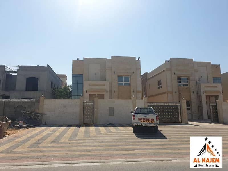 For sale, a new villa with a very luxurious design on an asphalt street in Al Rawda 3 area in Ajman, with payment facilities, with the possibility of purchase without a down payment.