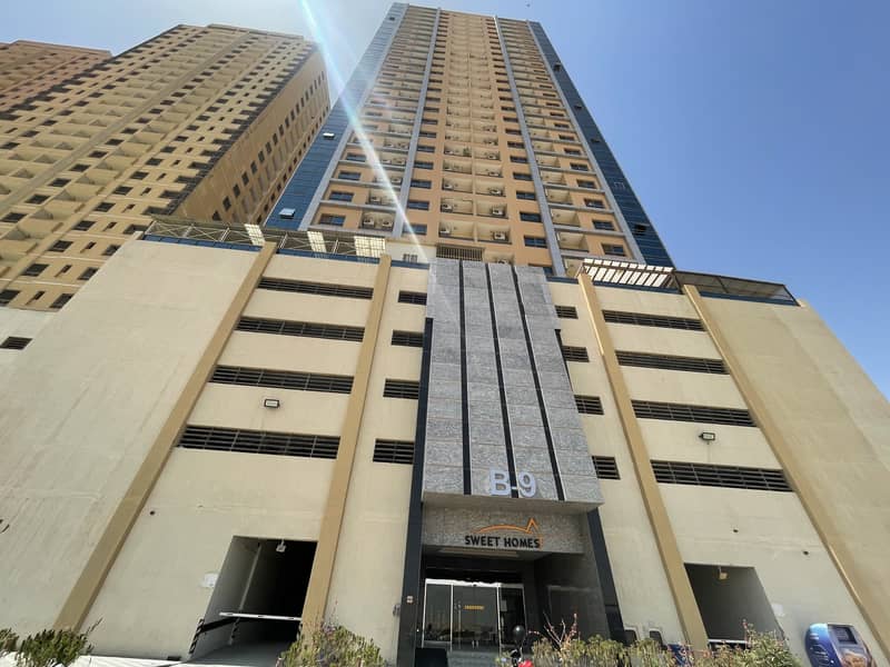 APPARTMENT FOR RENT IN EMIRATES CITY TOWER 13,000/- AED YEARLY AREA 850 SQFT. ,