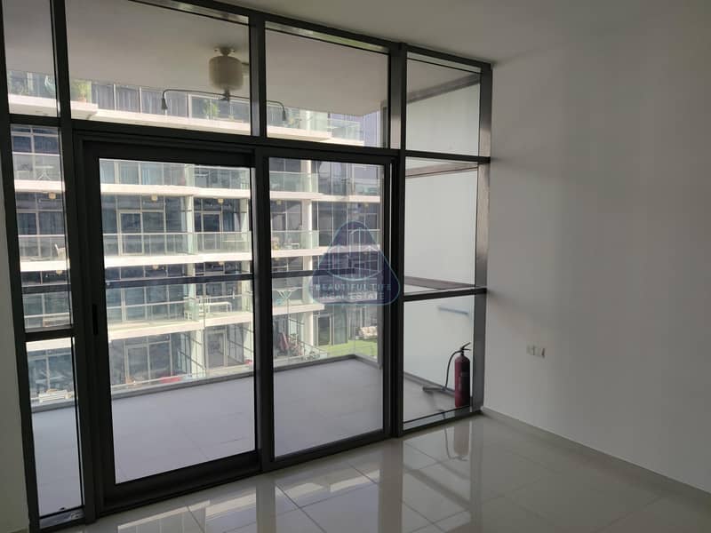 2 BEAUTIFUL ONE BEDROOM IN GOLF VISTA BY DAMAAC